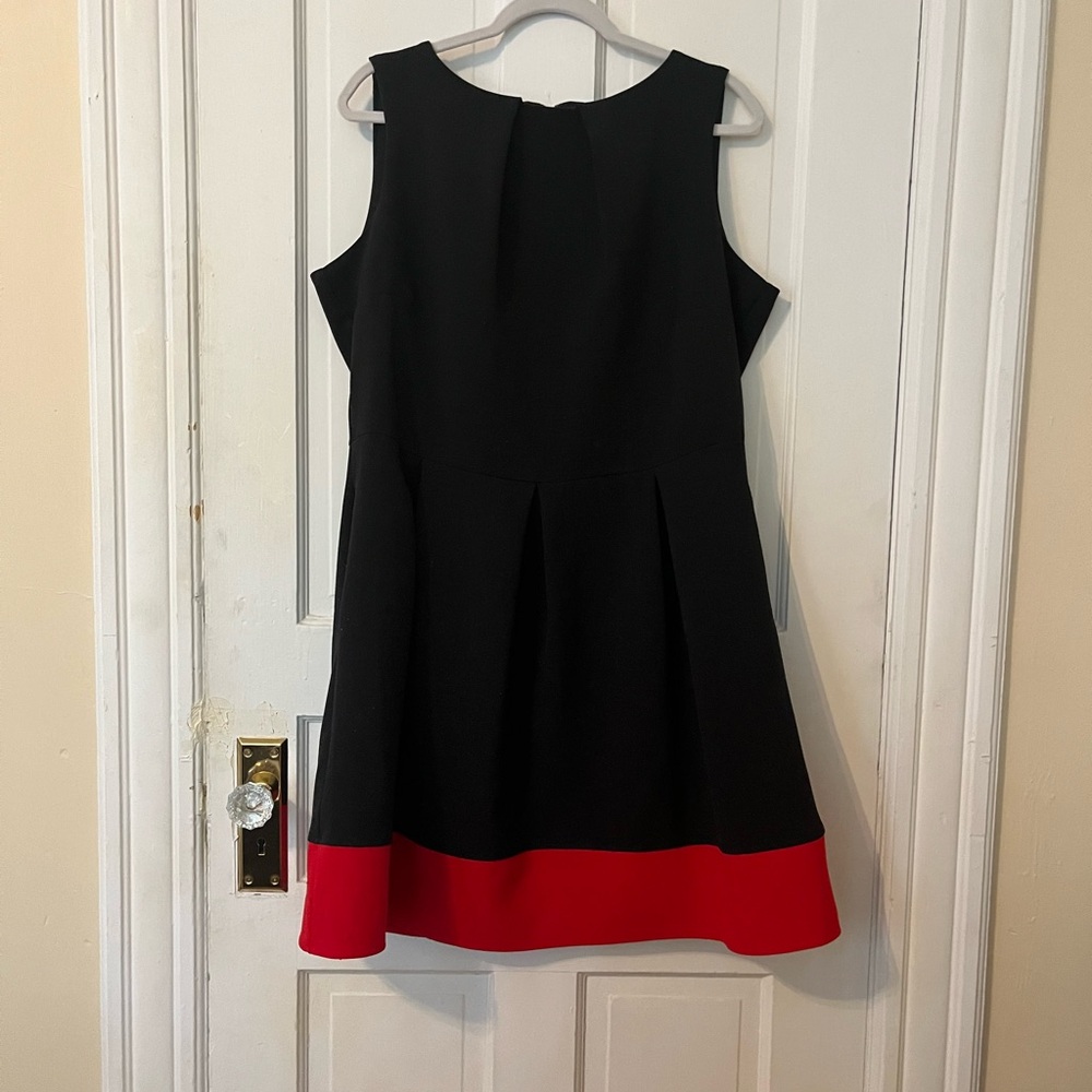 Closet Black and Red Sleeveless A-Line Mini Dress